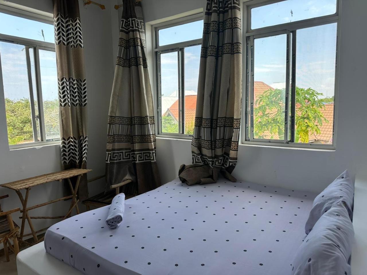 Mbuyuni Lodge Nungwi Ngoại thất bức ảnh